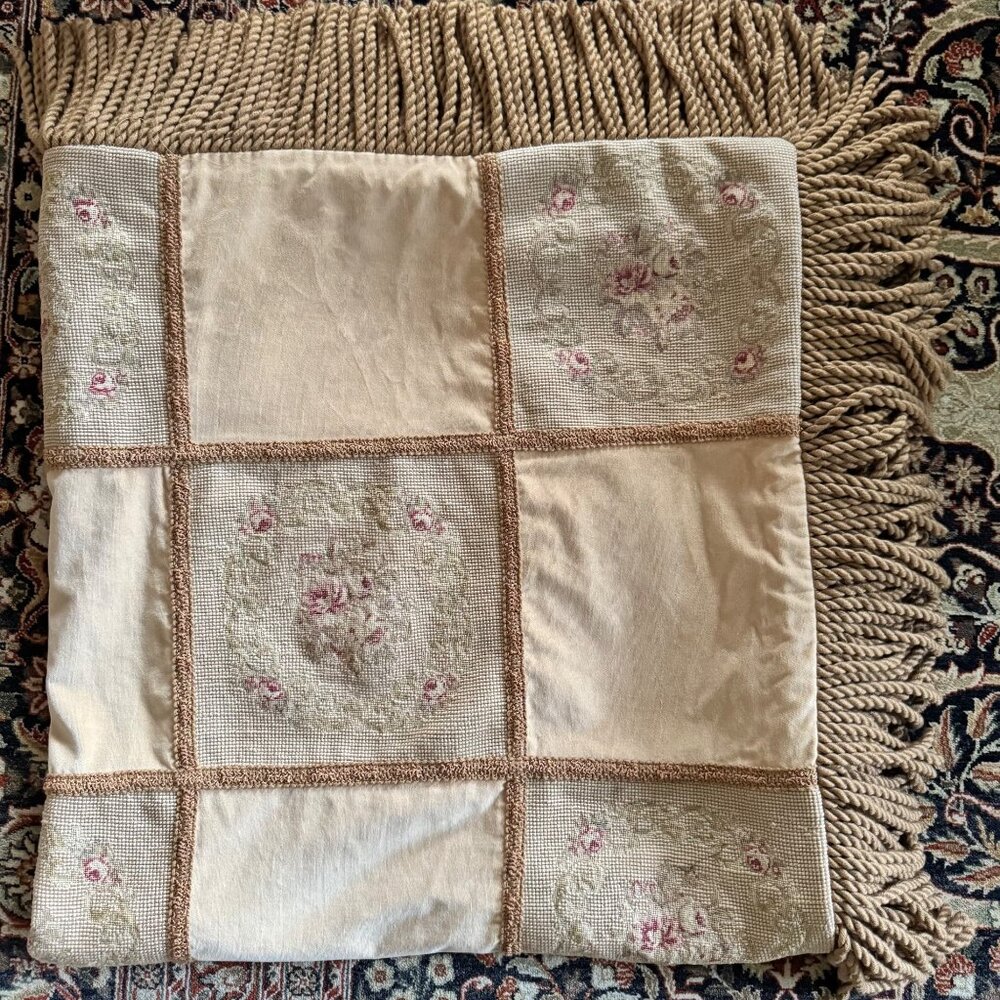 Shabby Tapestry Throw Tassel Pillow Set Beige Cover Floral Embroidered Vintage - Picture 13 of 16